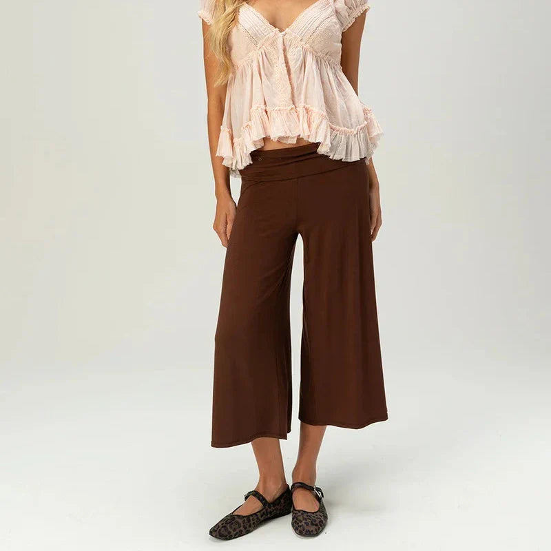 Chic Y2K Gaucho Pants