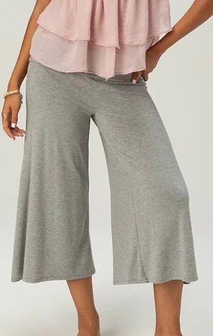 Chic Y2K Gaucho Pants